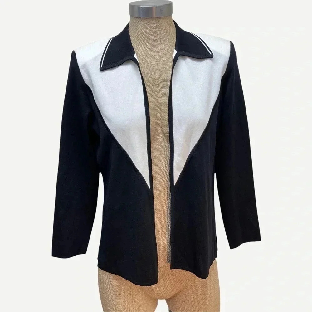Exclusively MISOOK Black and White‎ Open Jacket